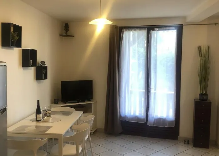 T2 40 M2 Henri Iv Centre-ville,1 Parking Et Balcon * Aix-les-Bains
